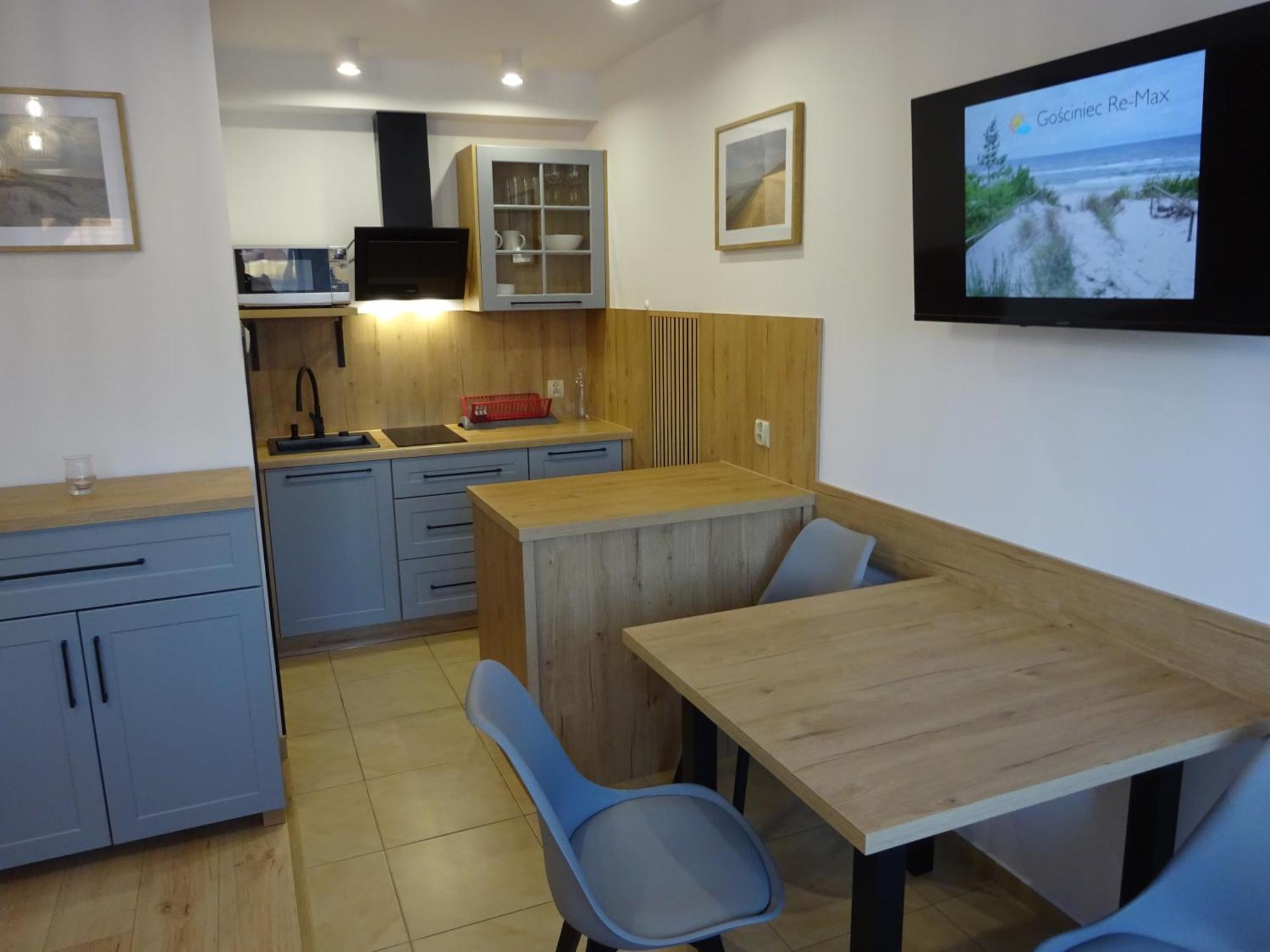 מיצ'יצ'ניו Apartamenty Gosciniec Re-Max מראה חיצוני תמונה
