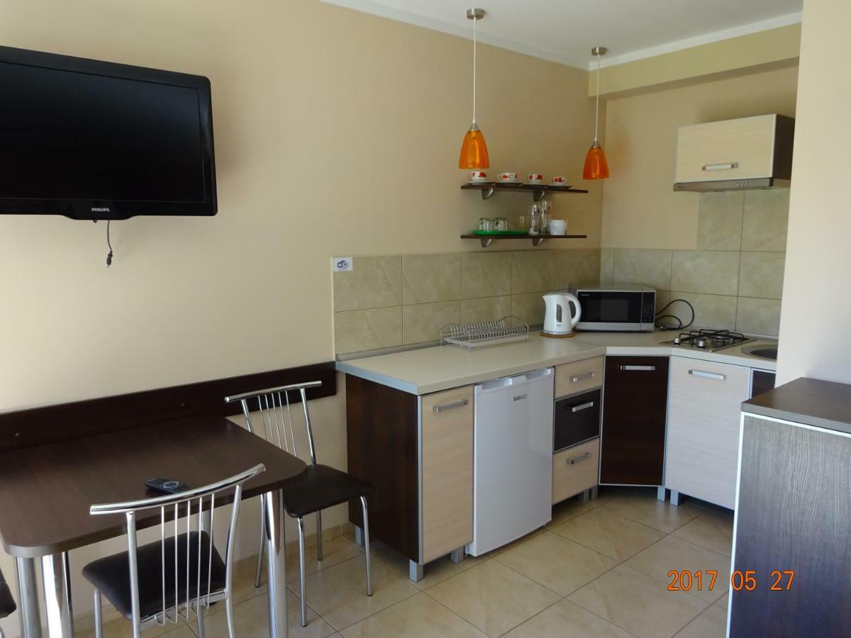 מיצ'יצ'ניו Apartamenty Gosciniec Re-Max מראה חיצוני תמונה
