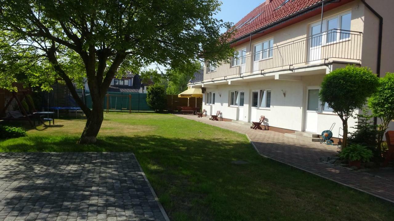 מיצ'יצ'ניו Apartamenty Gosciniec Re-Max מראה חיצוני תמונה