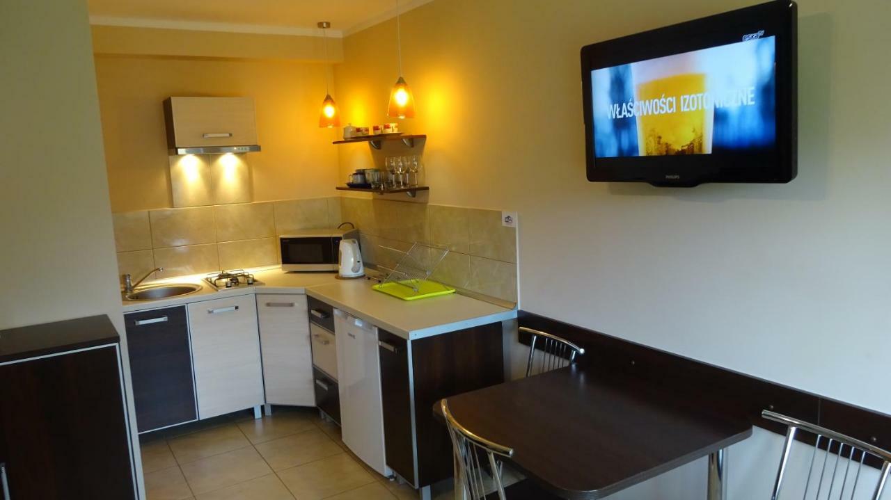 מיצ'יצ'ניו Apartamenty Gosciniec Re-Max מראה חיצוני תמונה